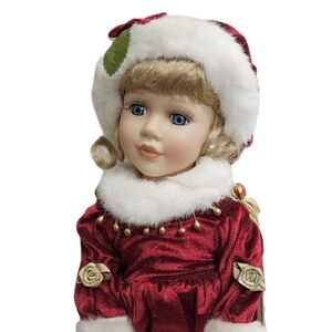 Heritage Signature Collection Porcelain Victorian “Christmas Doll” Caroline 1999
